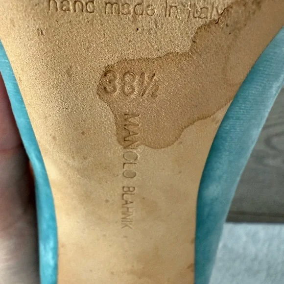 Manolo Blahnik Women's Teal Velvet Heels - Picture 4 of 5